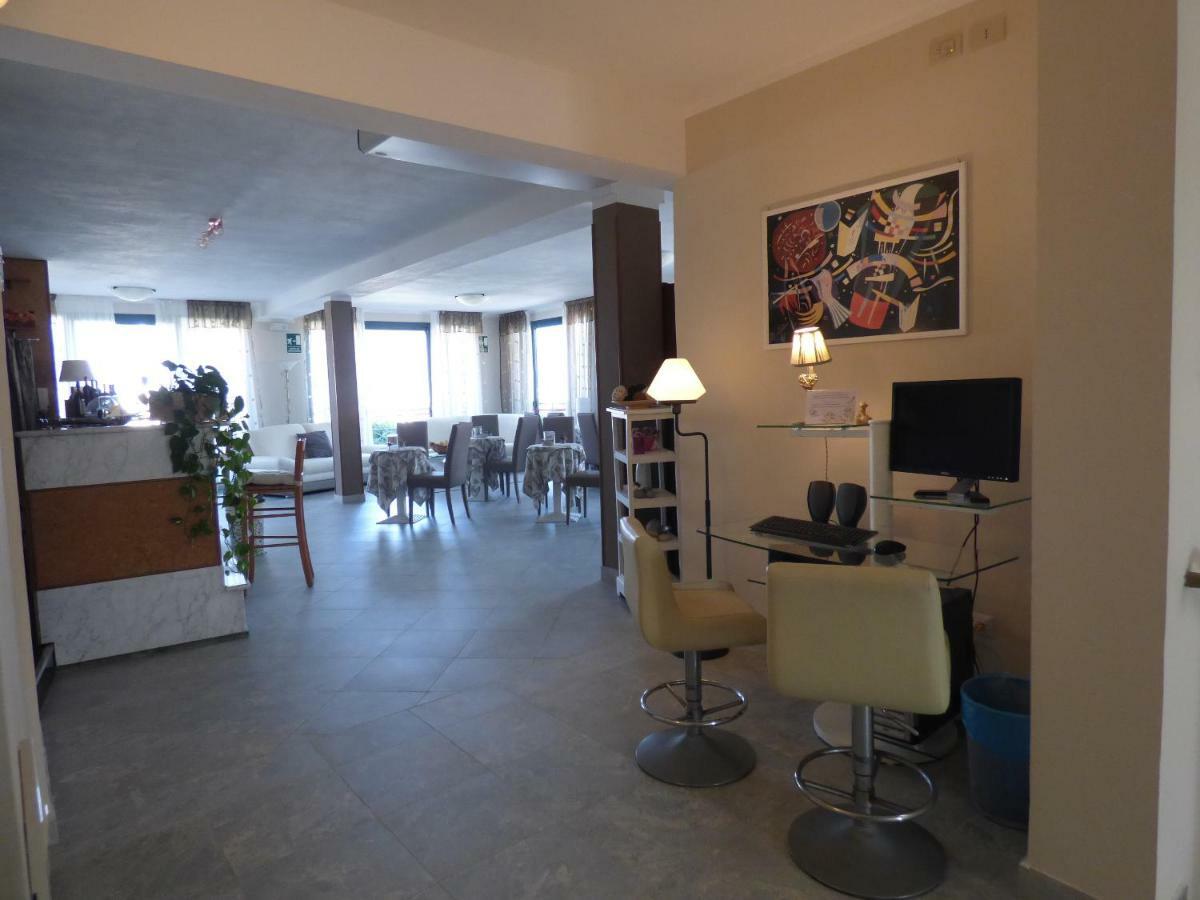 Hotel Turandot Torre del Lago Puccini Ngoại thất bức ảnh